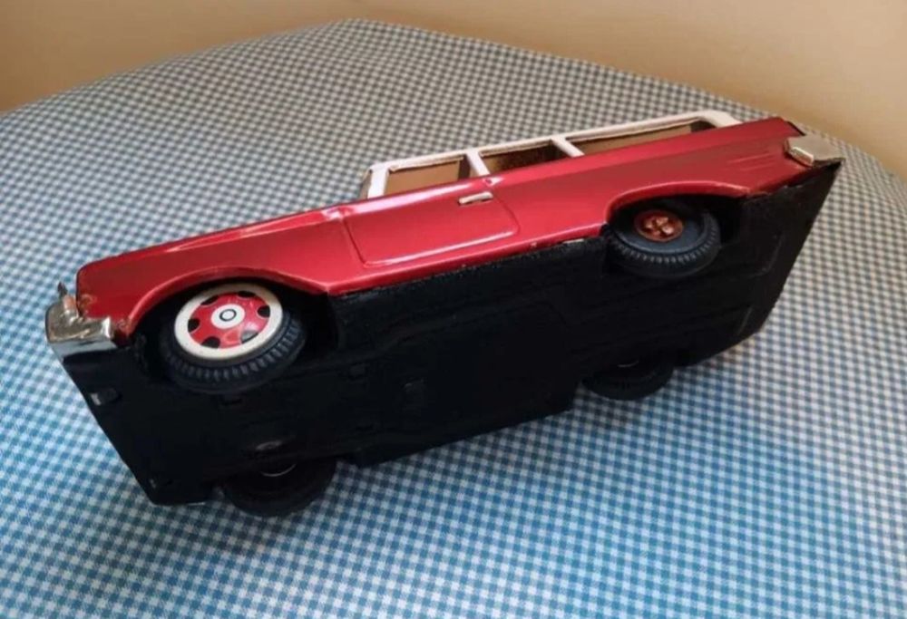 Jucarie veche MF 962,Masinuta de colectie, Rara,Perioada comunista RSR