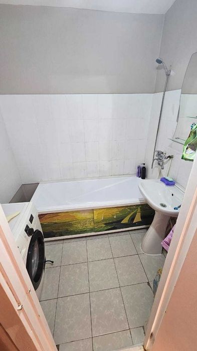 Продается 2 комнатная квартира 5 мкрн