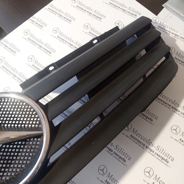 W414 Предна декоративна решетка за Ванео