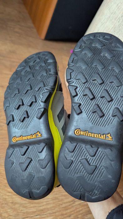 Детски обувки adidas 31.5