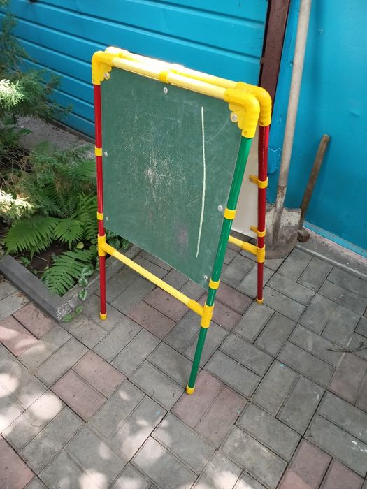 Рек-ламная ст0йка