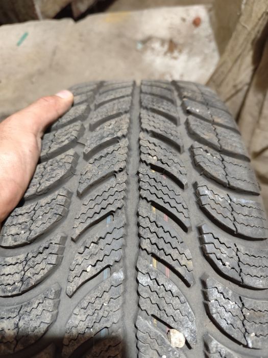 Оригинални джанти BMW 16" (ET31) с отлични зимни гуми Debica