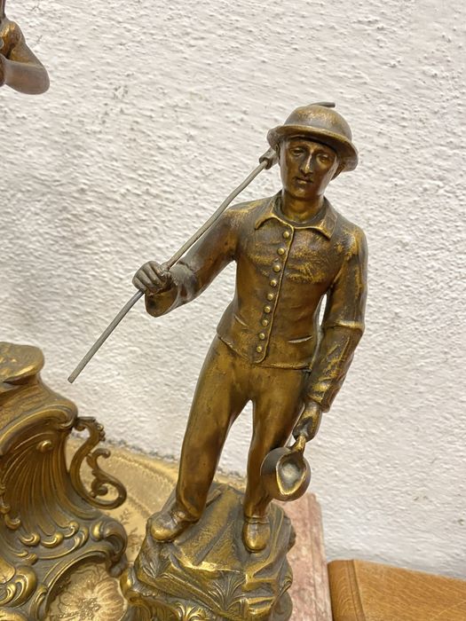 Стар френски часовник каминен часовник