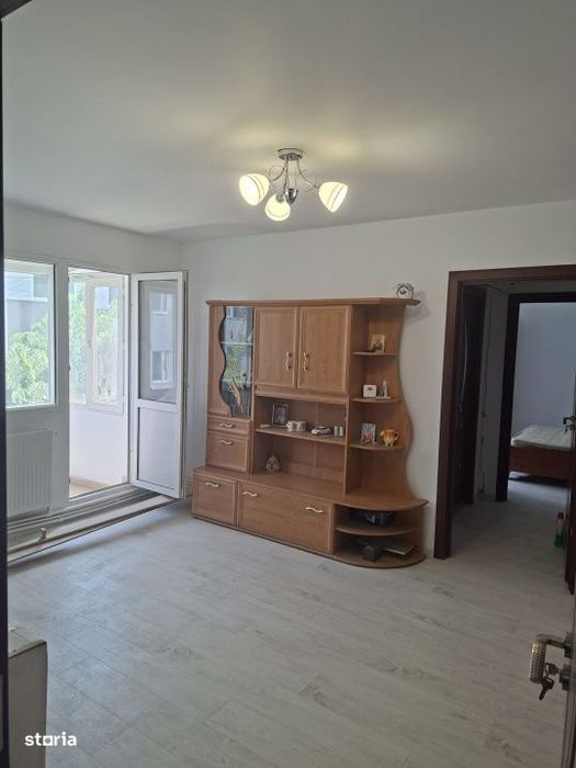 Apartament 2 camere, 48 mp, semidecomandat, mobilat si utilat, Brazda — fotografia 1