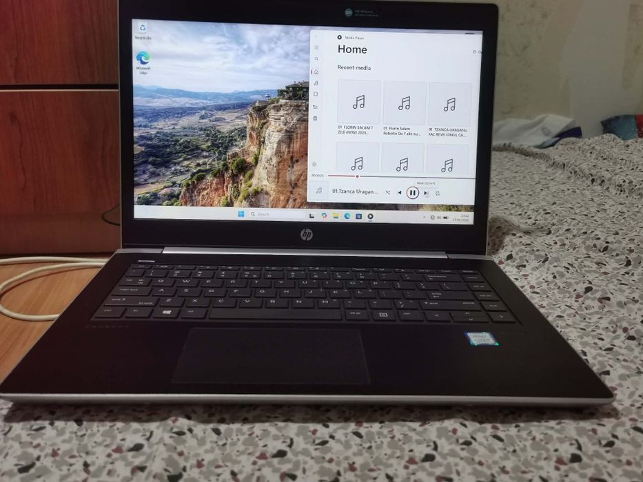 Vând HP i7 generatia 8