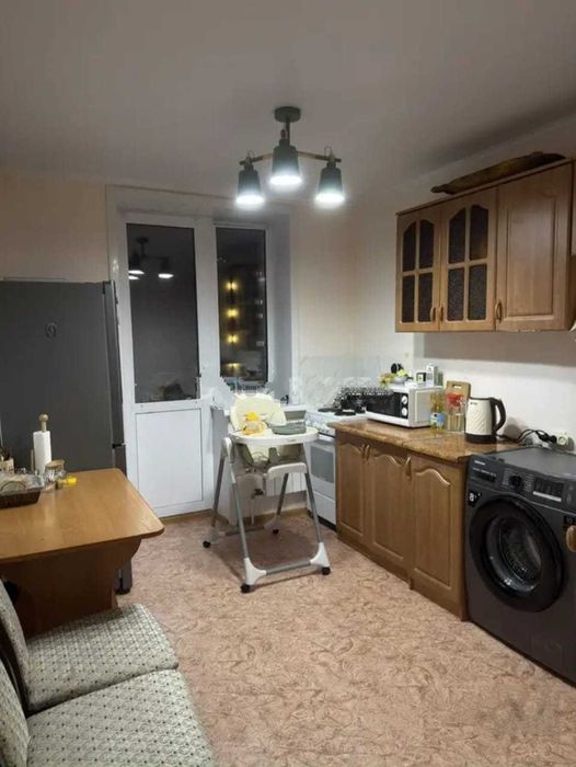 Продам 2-комнатную квартиру