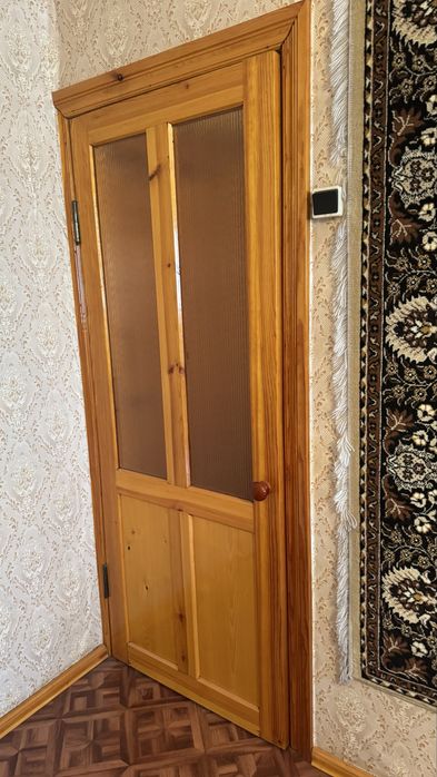 Дверь деревянная