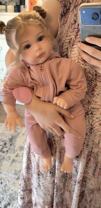 Papusa reborn fetita