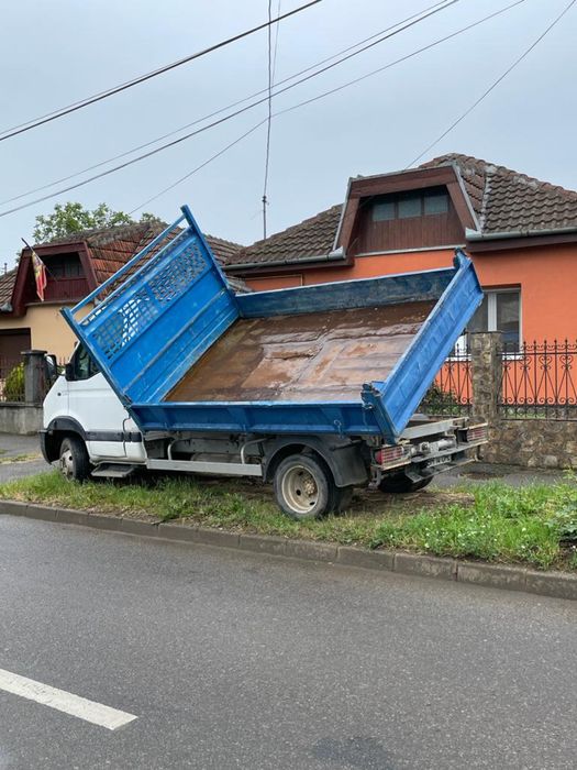 Transport moloz,nisip, hamuca, piatra