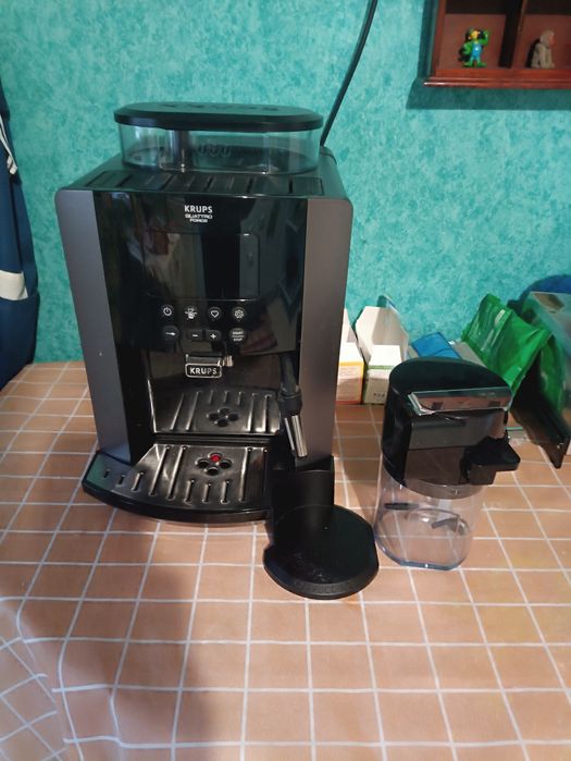 Кафемашина почти нова