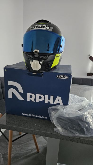 Casca HJC  rpha 70 mărimea M suport GOPro ca noua 3 viziere