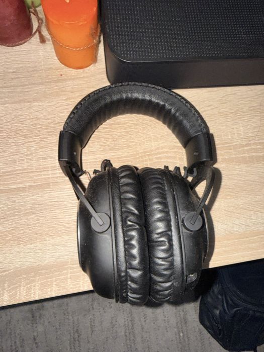 CĂŞTI Logtiech G PRO