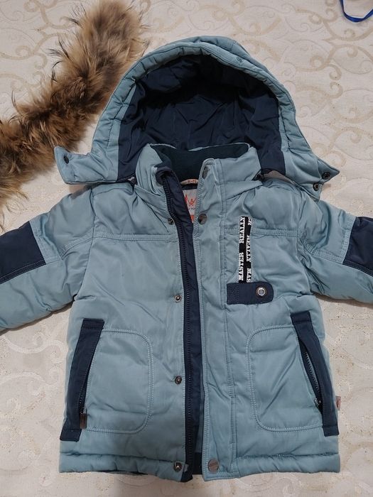 Продам детскую куртку и комбез