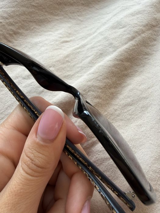 Furla очила с кожа на рамката