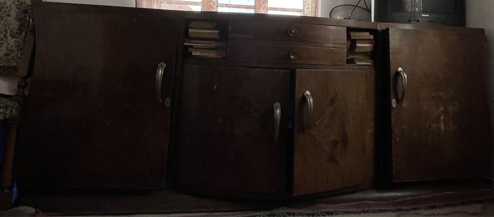 Corpuri de mobilier retro lemn masiv furniruit necesita reconditionare