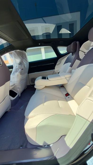 Avatr 12 Master Full 2025 — Yangi, 4WD, 546 ot kuchi, 94 kWh, 705km