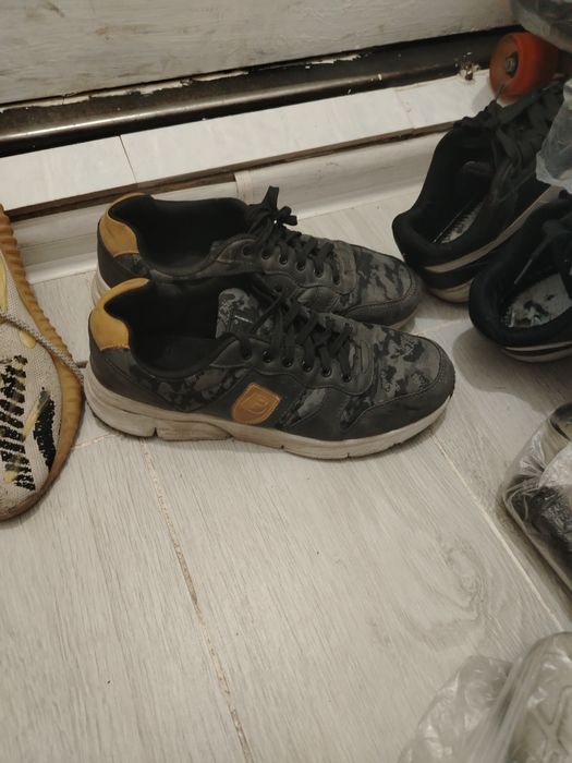 Отдам обувь разную