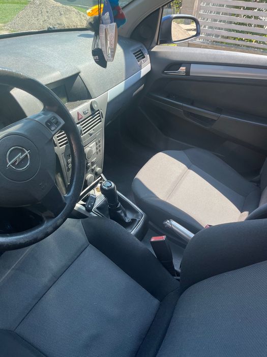 Vând Opel astra h 1.7 diesel
