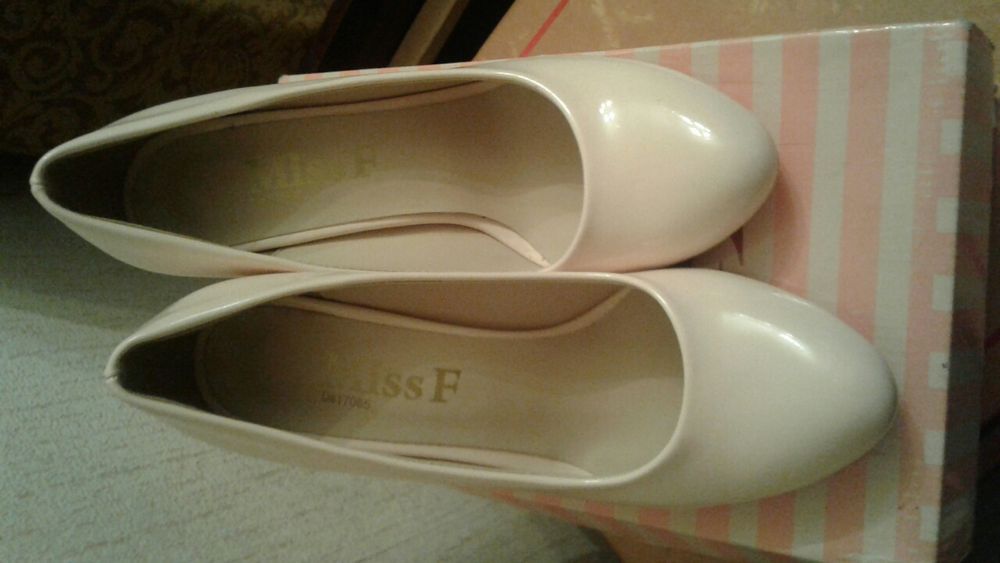 Продам туфли 38 размера