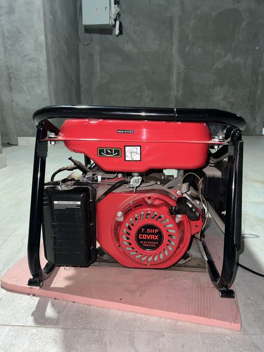 Генератор почти новый 3 кв