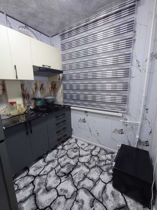 Gazalkent waxar markazida uy sotiladi