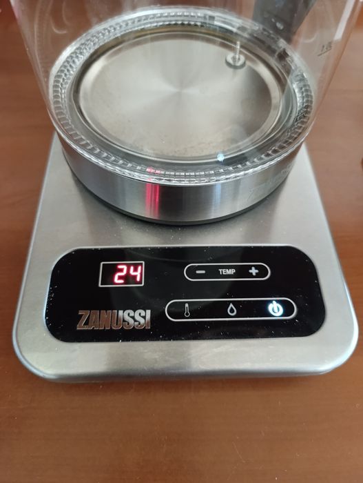 Электрочайник Zanussi