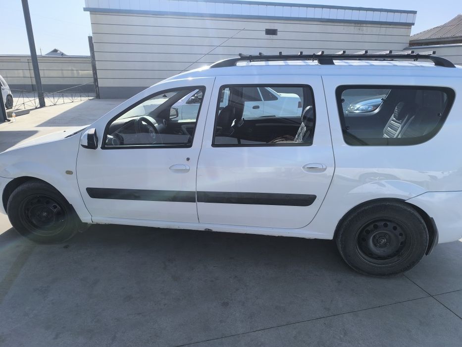 Sotiladi Lada Largus