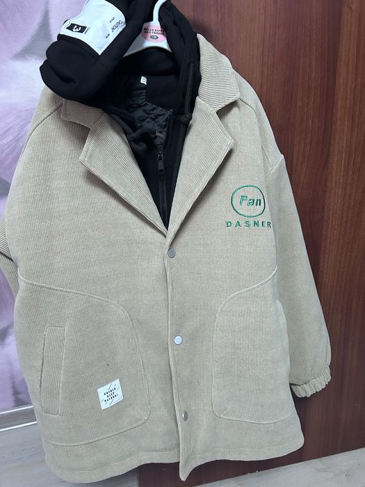Продам куртку осень