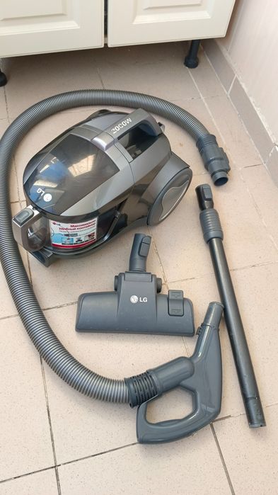 Пылесос LG 2000w