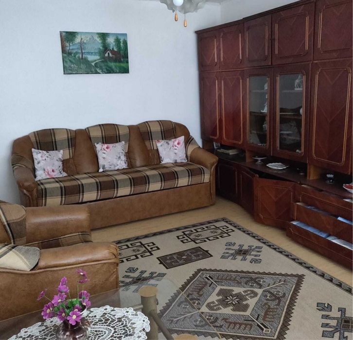 Apartament 4 camere, etajul 3- zona Confecții