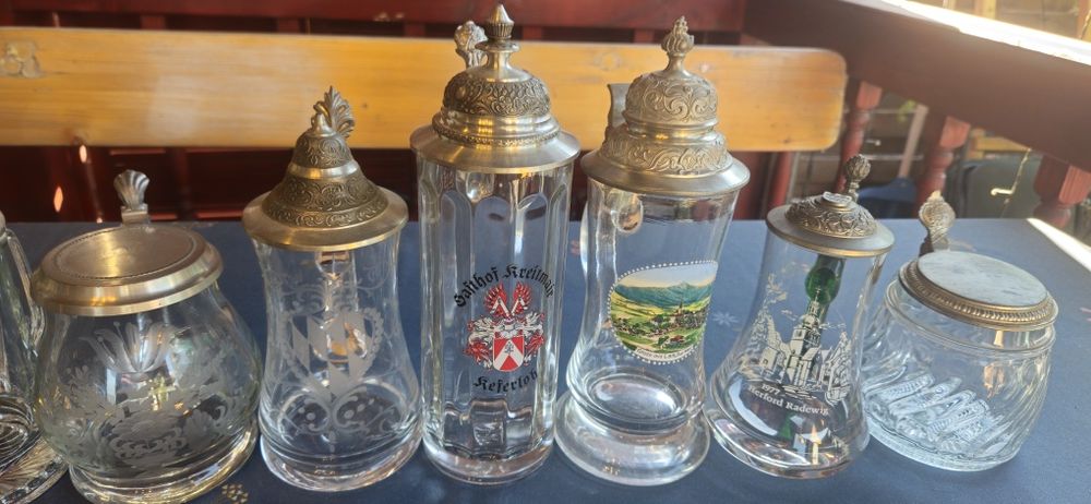 Vand/schimb  halbe germane vechi. Si 2 scorpioni.Vezi cele 8 poze