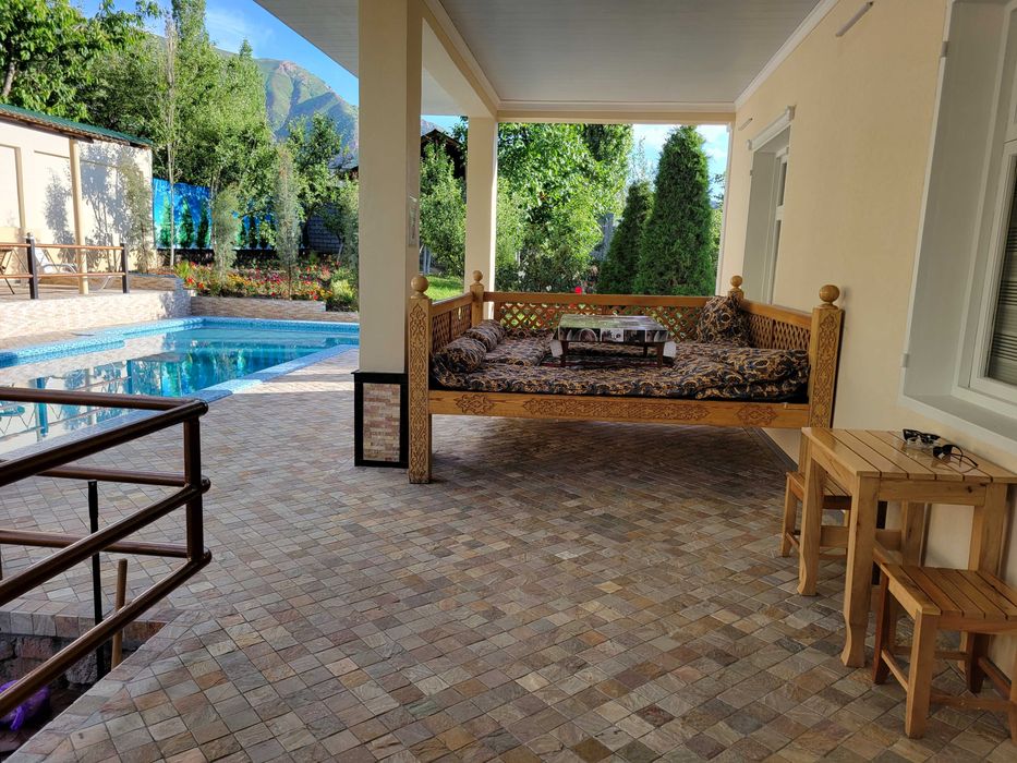 Продаю дачу в Чимгане (готовый бизнес)