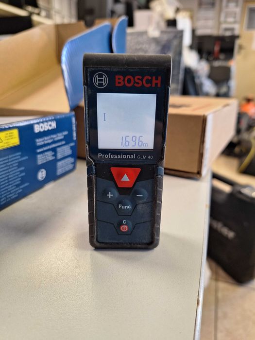 Лазерна ролетка Bosch GLM 40
