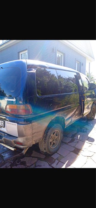 Срочно Продам Mitsubishi Delika