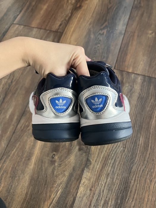 Обувки Adidas Falcon W 38 номер
