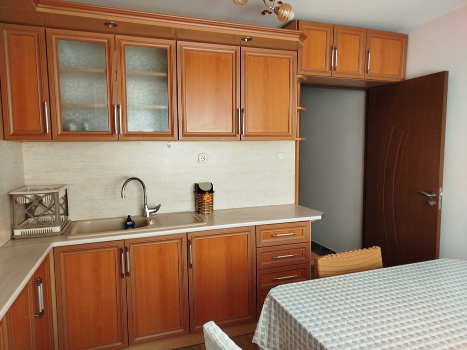 Дава се под наем Тристаен апартамент в Хасково, Македонски - 75 кв.м за 300 € - Снимка #3