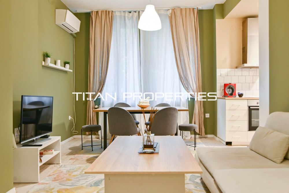 Тристаен, продажба, Център