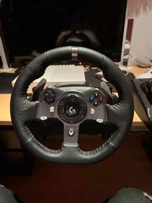 Volan/pedale+ schimbator Logitech g920