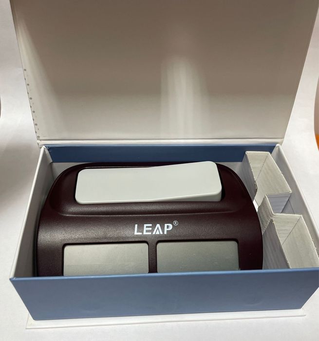 Продам шахматные часы, новые.