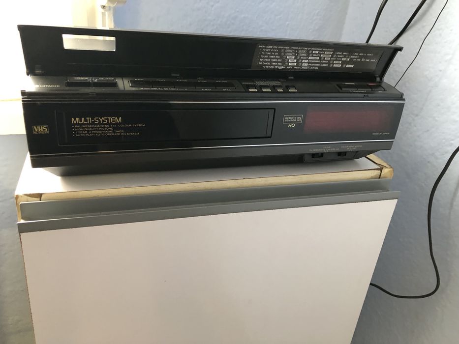 Видео рекордер Hitachi VT-M619 EM vhs