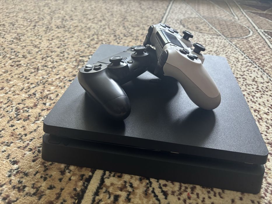 Продам plastation 4 slim 500 gb
