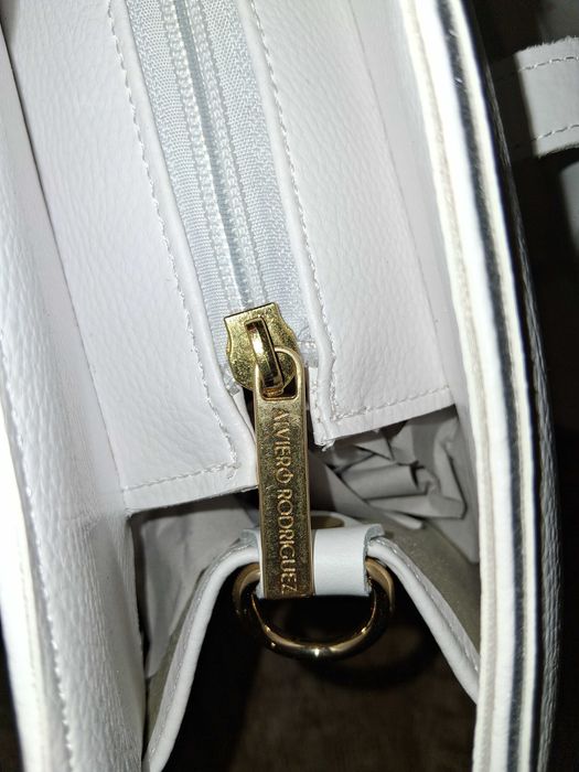 Дамска чанта Alviero RODRIGUEZ