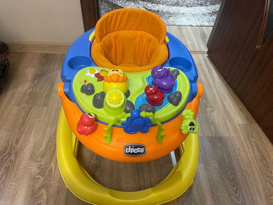 Chicco Walky Talky- бебешка проходилка