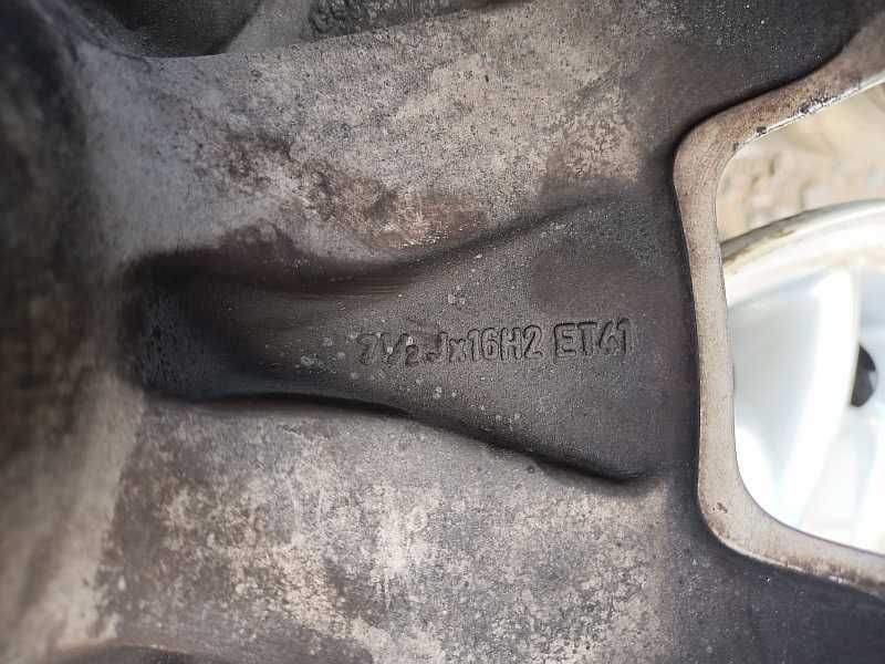 Продам оригинальные  диски на Mercedes