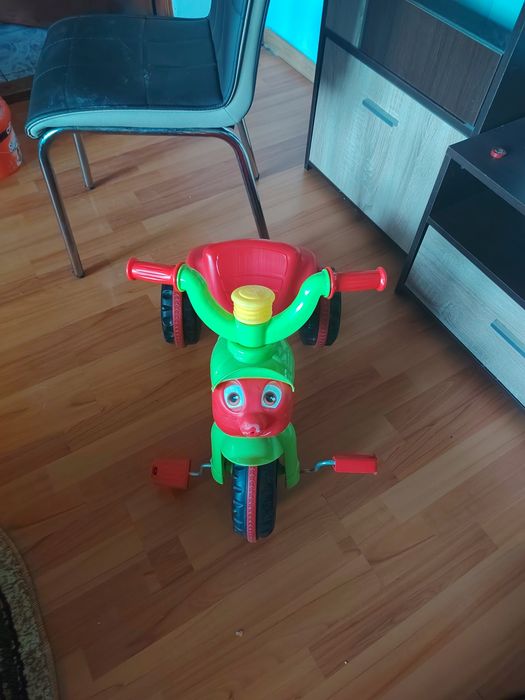 Tricicletă pentru copii