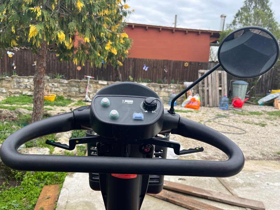 Акумулаторна инвалидна количка AIS 558