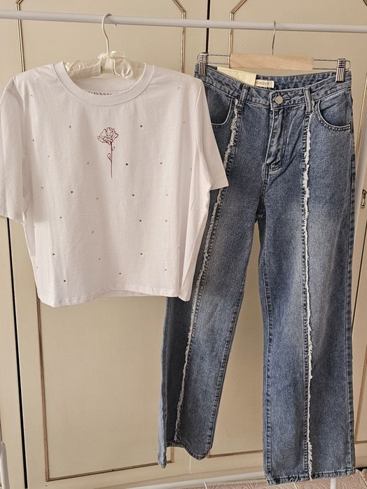 Тениски в бяло и черно