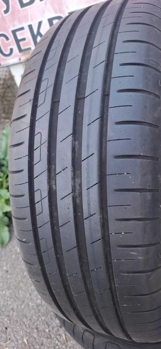2бр. 205/55/17 Goodyear 6.8mm грайфер, дот 21г. ---