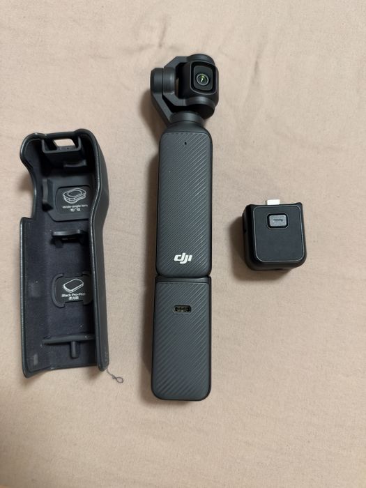 DJI Pocket 3 + Card 256GB + Baterie suplimentară / Accesorii