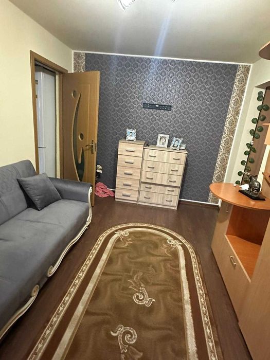 Vand apartament 2 camere ,confort2,etaj 3,Viziru 2